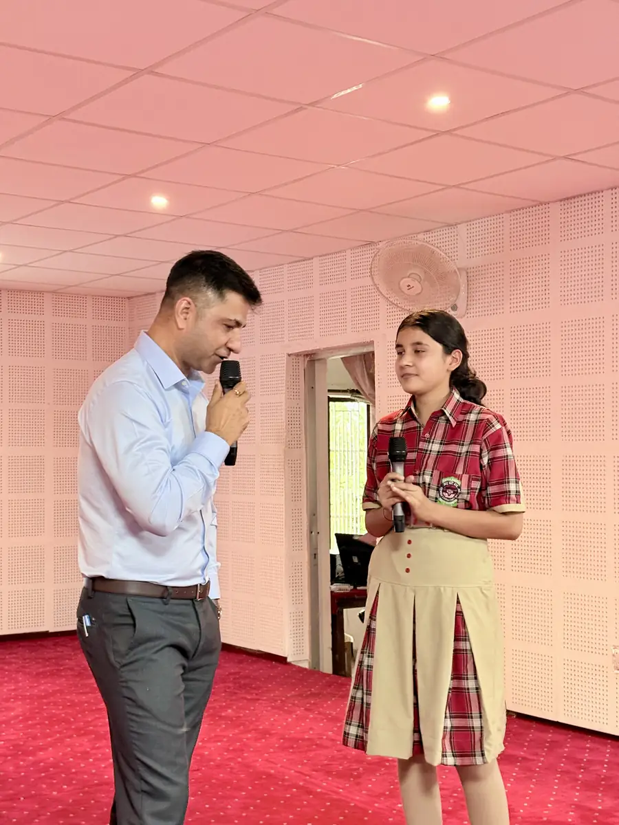 One-on-one student career mentoring at HES J&K