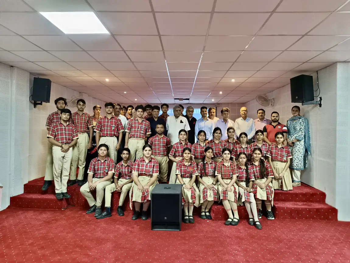 Group photograph of students and dignitaries at Hindu Education Society Kashmir